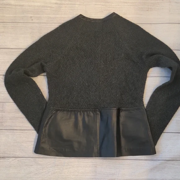 Pendleton Lambswool Sweater Jacket w Leather Trim Medium EUC - Picture 6 of 6